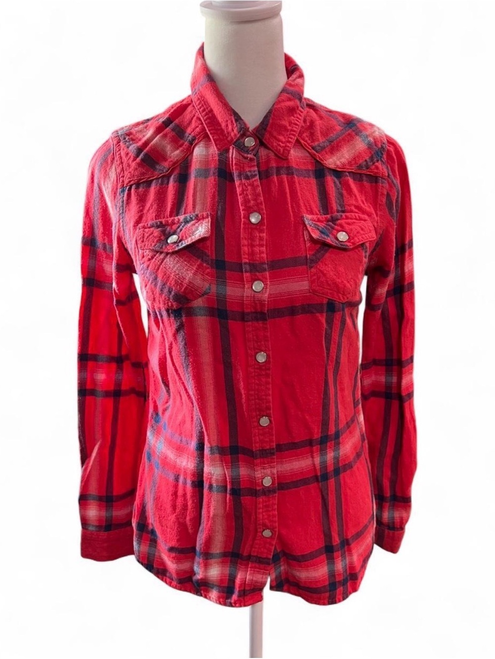 Vintage-style Classic Red Plaid Pearl Snap Shirt
